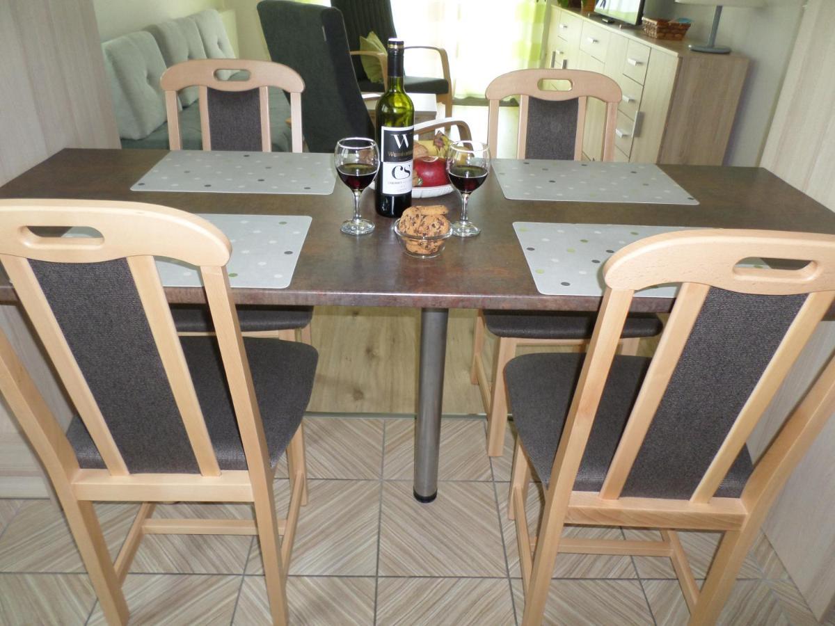 Lakoparki Apartman 维斯普雷姆 外观 照片